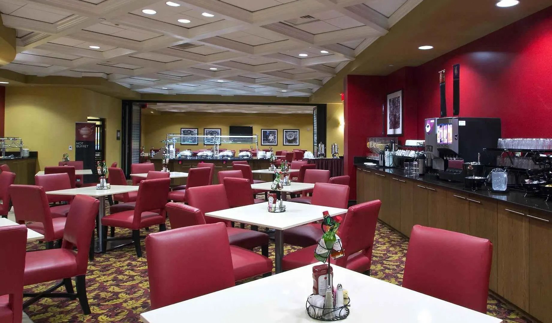 Embassy Suites Columbus - Airport 4*,